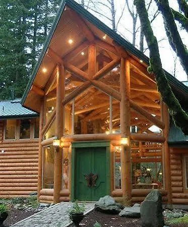 Sandy Salmon Bed & Breakfast Lodge-3